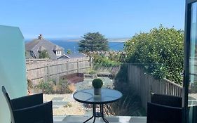 Carbis Daze Ocean Views Studio, Superking Bed St Ives Carbis Bay